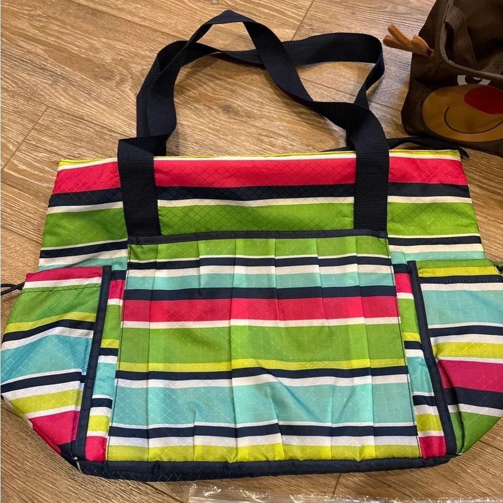 Thirty one bundle - Picture 2 of 12